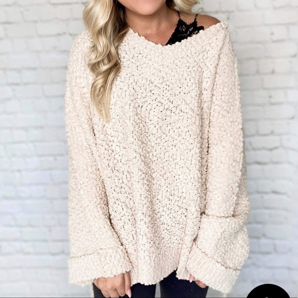 LAST💕 Oversized Taupe Popcorn Knit Pullover - Picture 2 of 8